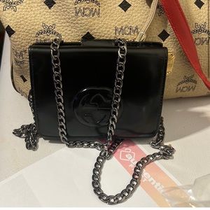 BLACK GUCCI WOMEN WALLET